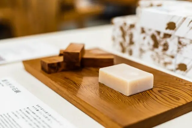 “Yakusugi Cedar” Soap, one wash and feel the difference.