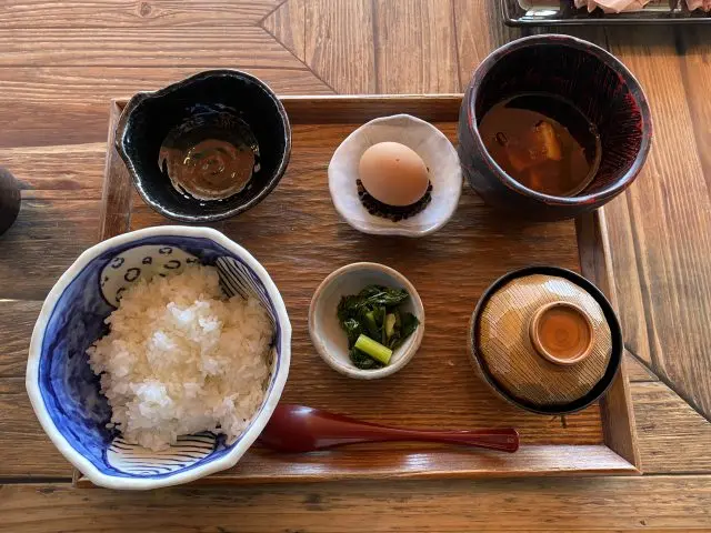 This menu is only available for 2.5 hours in the morning. Savor a rich meal of Japanese cuisine.