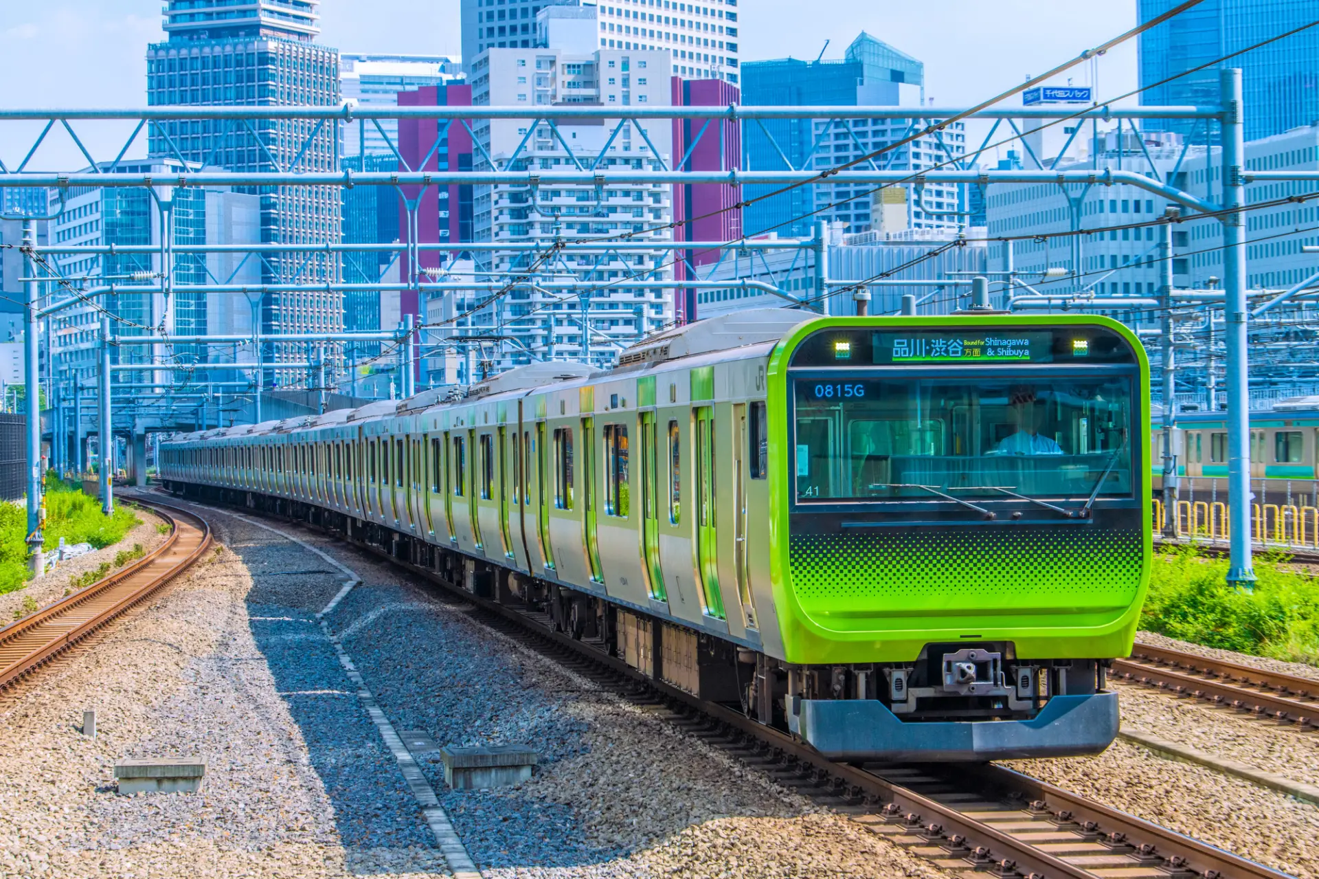 東京の主要駅を繋ぐ「山手線」