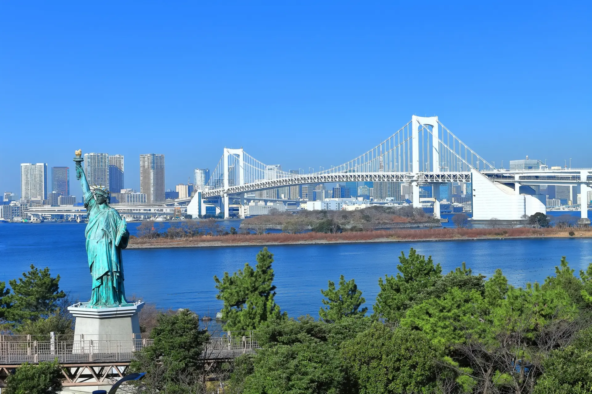 東京湾に浮かぶ臨海副都心・お台場