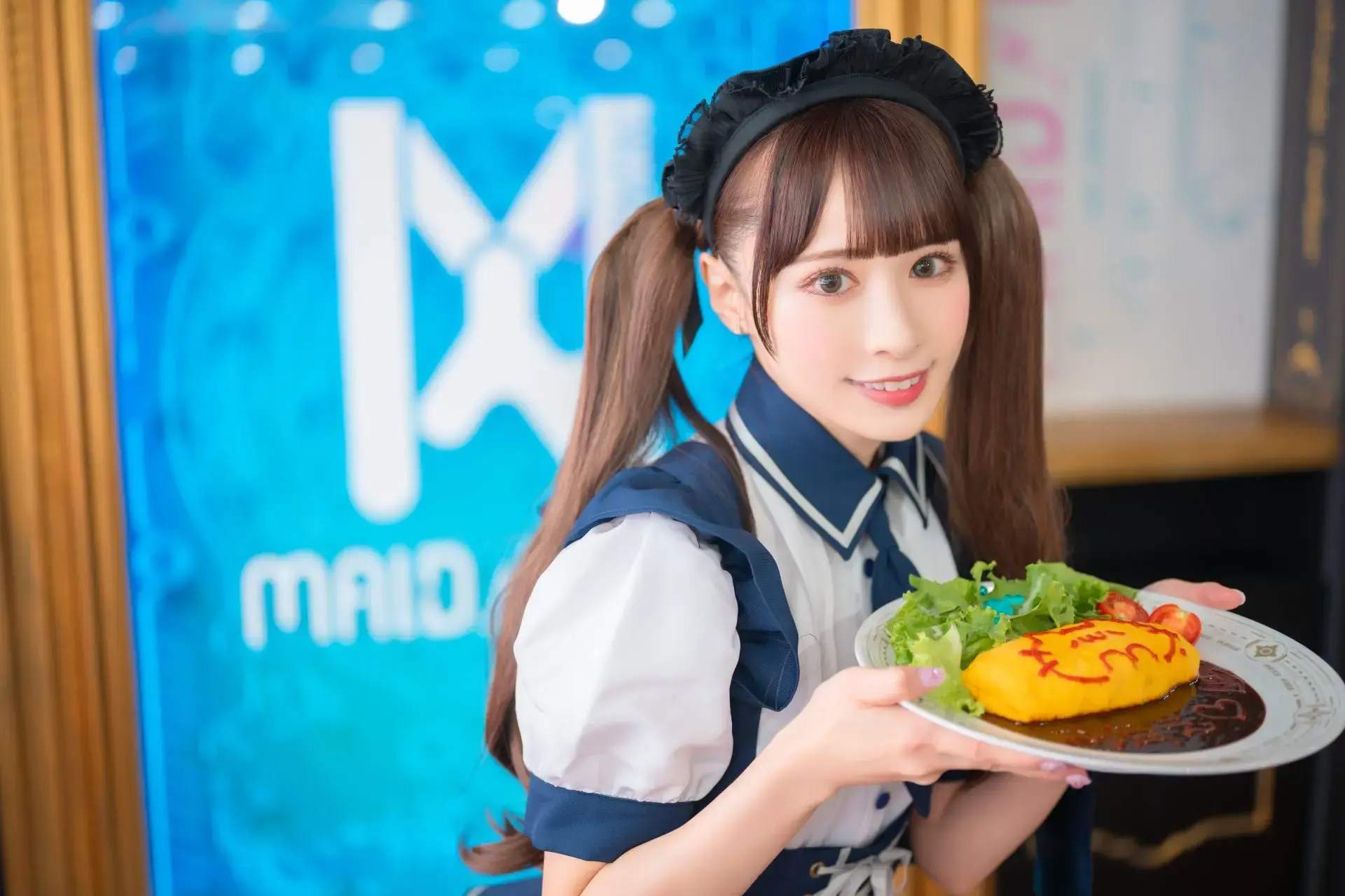 女性だけ、カップルでの入店も可能の初心者に優しいメイドカフェ