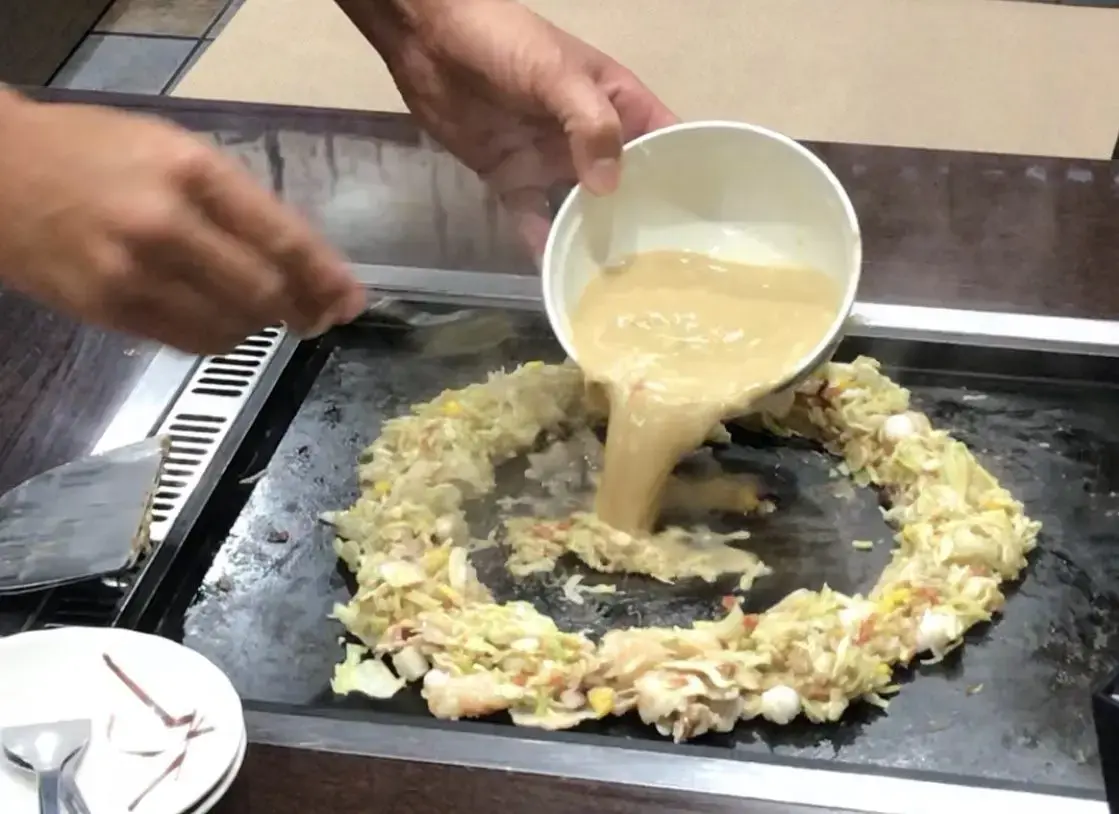 東京下町のソウルフード「もんじゃ焼き」