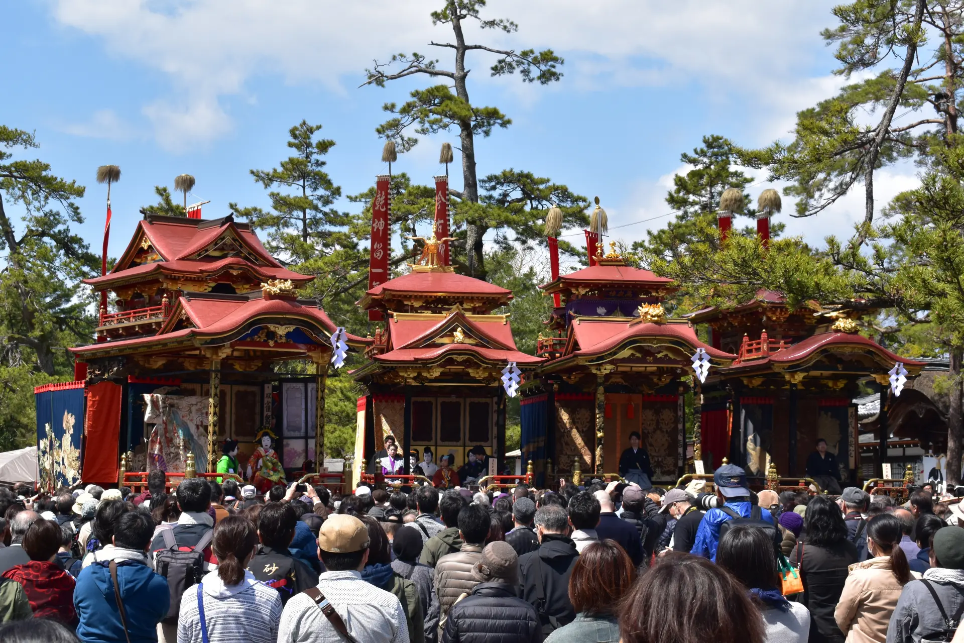 ユネスコ無形文化遺産に登録される、三大山車祭のひとつ。子ども歌舞伎は必見