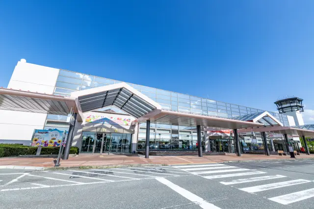 国内線を利用する場合の起点となる山形空港