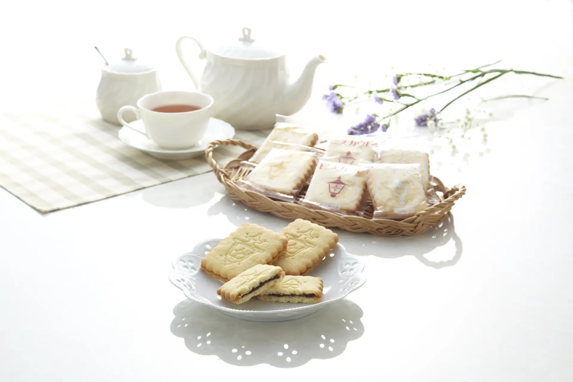 文明開化の香りそのままに、時を超えて愛されるビスケット菓子