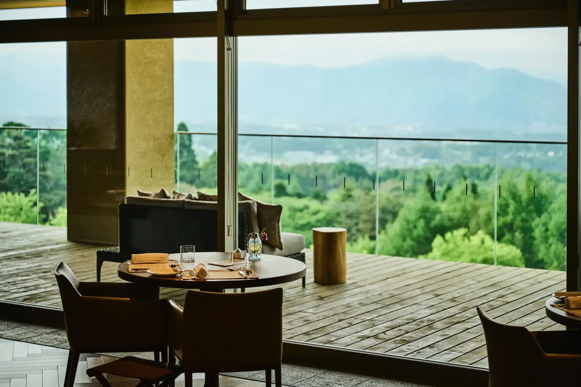 A Karuizawa hideaway surrounded by forest and fine dining