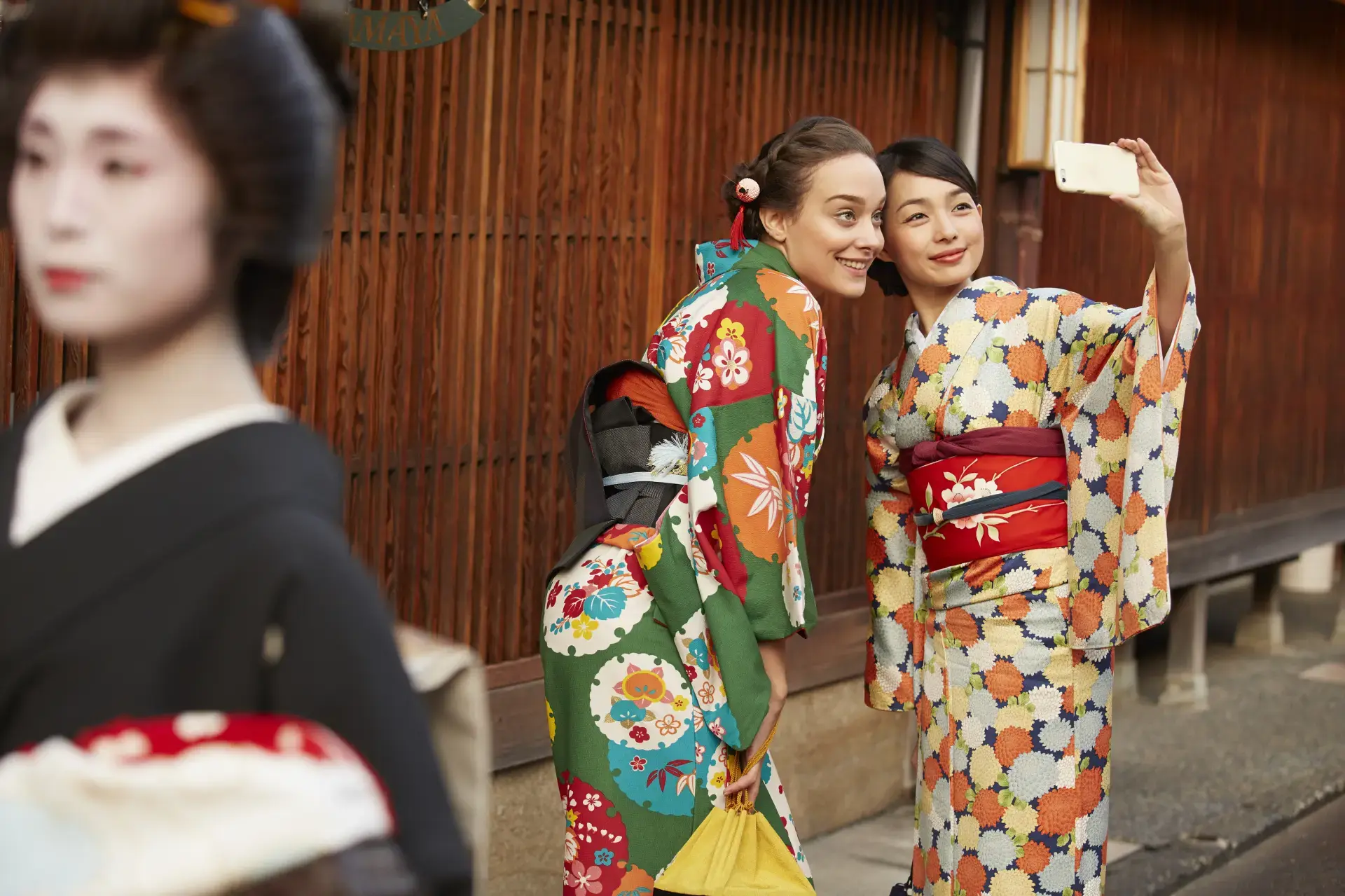 Take a Kanazawa trip through historic streetscapes, cultural experiences, and fine food