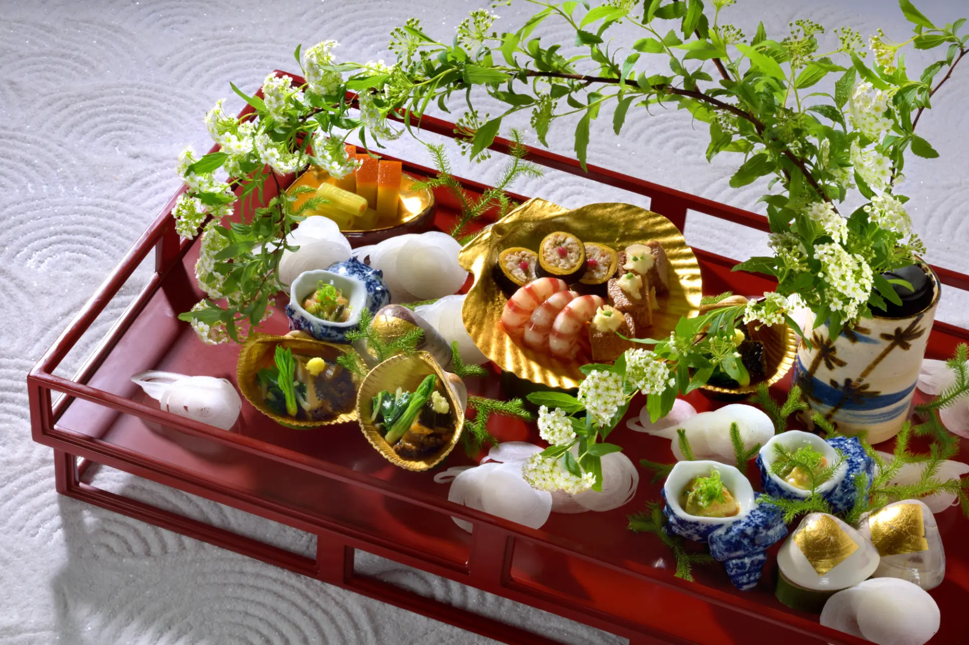 名勝・嵐山の四季折々の景観に包まれ、技術と贅を尽くした日本料理を愉しむ