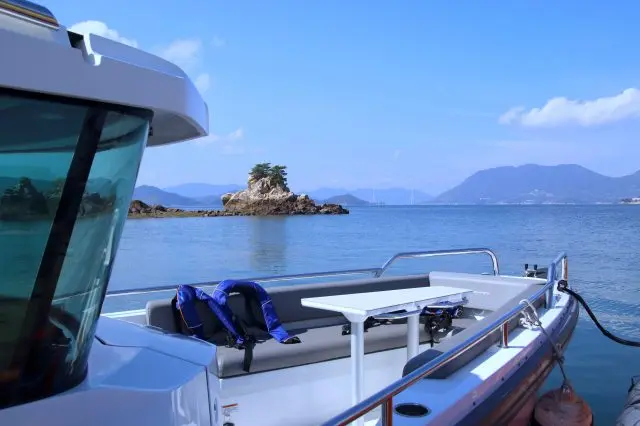 Spend time with islanders, enriching your soul in this three-day active tour around islands of Yumeshima Kaido and Ikuchi Island