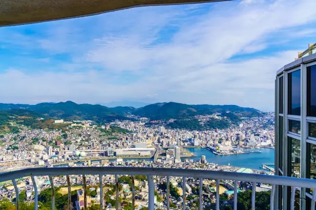 大海和城市景觀近在眼前