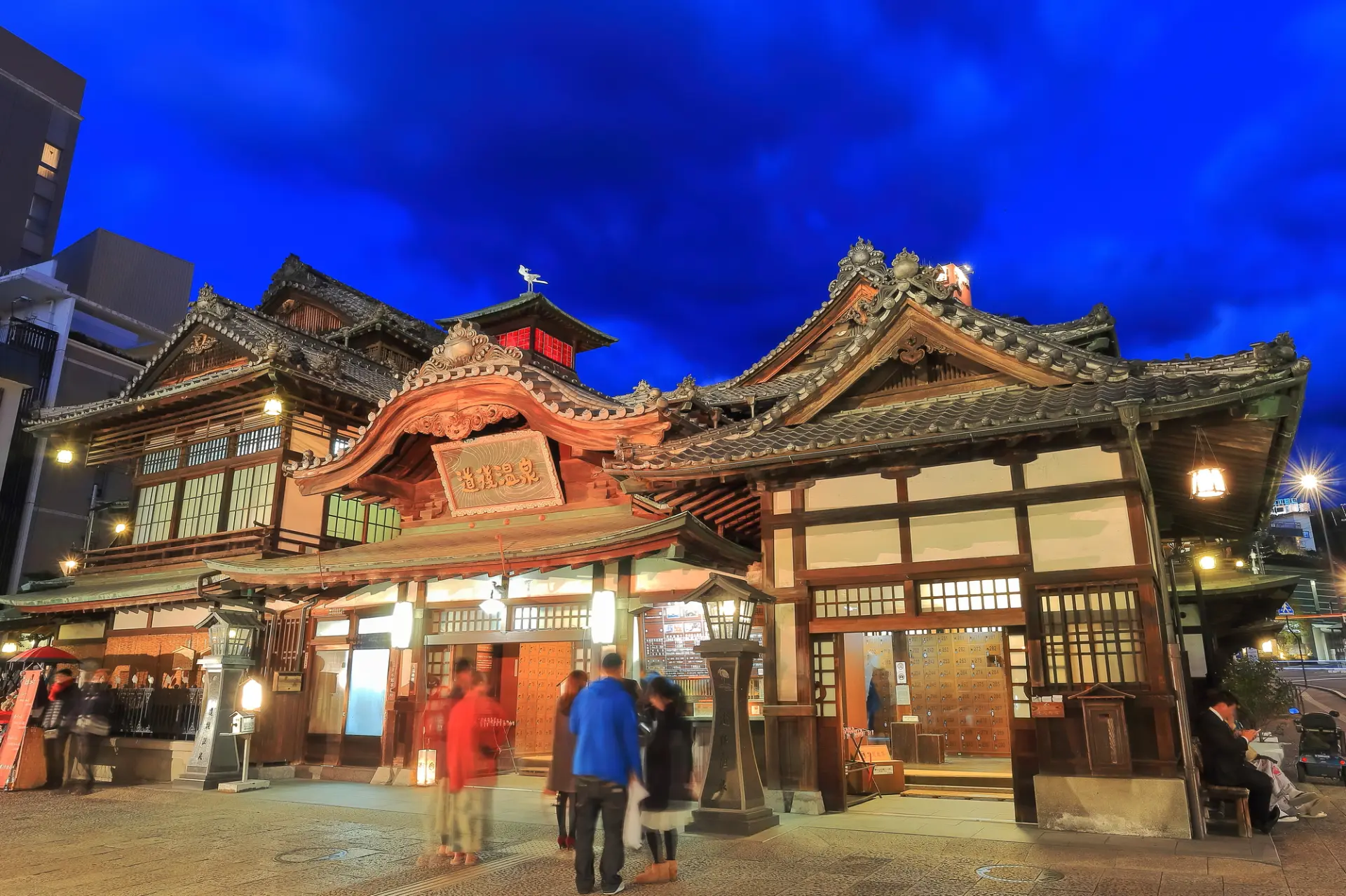 混雑を避けるなら夜の時間帯の利用もおすすめ