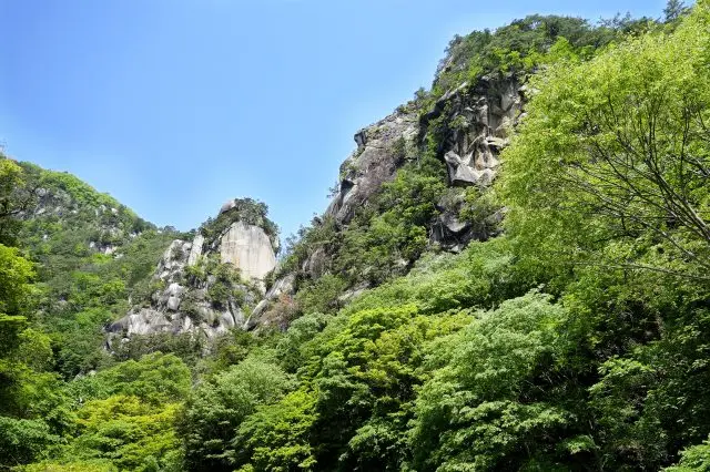 Shosenkyo is said to be “the most beautiful gorge in Japan”, and is a special scenic beauty of the country.