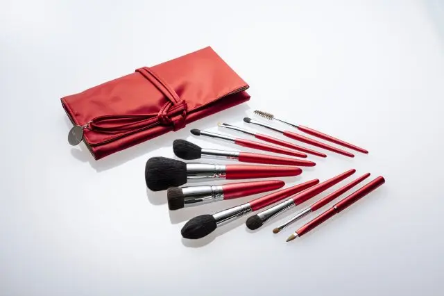 The "Kumano Brush" brand cosmetic brushes that are trusted by professionals around the world