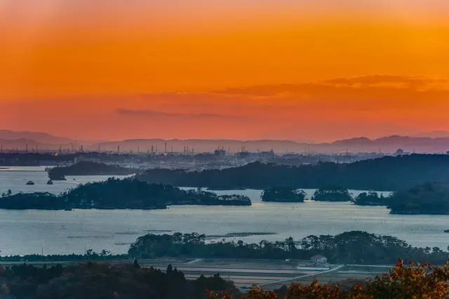 松島灣黃昏時分的景色