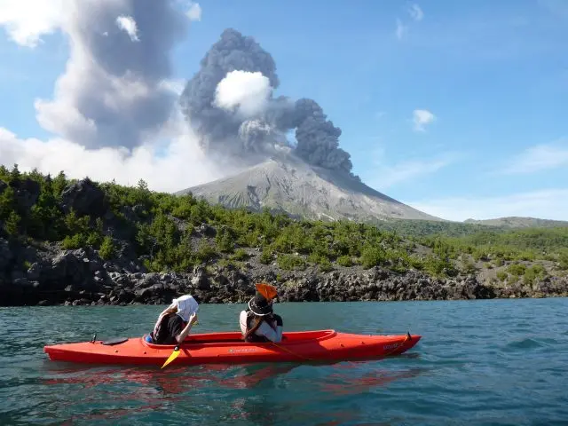 Enjoy Sakurajima and Kinko Bay with your five senses, sea kayak tour by "Kagoshima Kayaks."