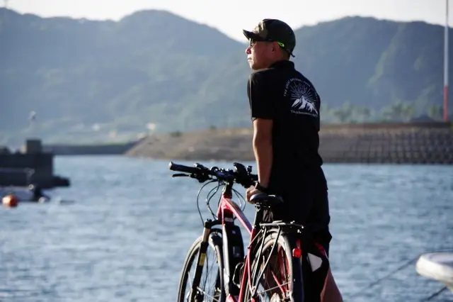 Mr. Koichi Shinbata, who was attracted to Kirishima and moved to Kirishima to promote its attractions as the secretary general of the tourist association.