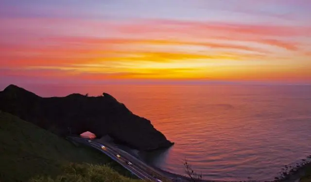 Driving around at sunset is also recommended!