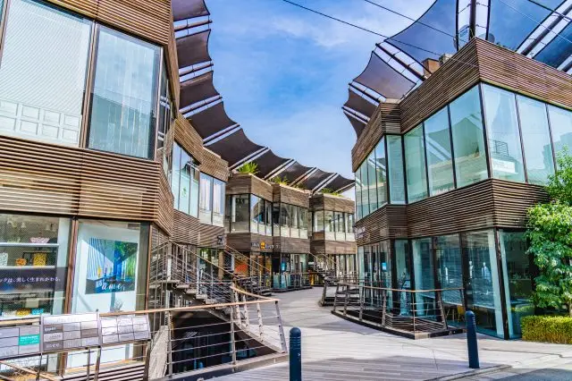 散发着宁静优雅氛围的青山地区