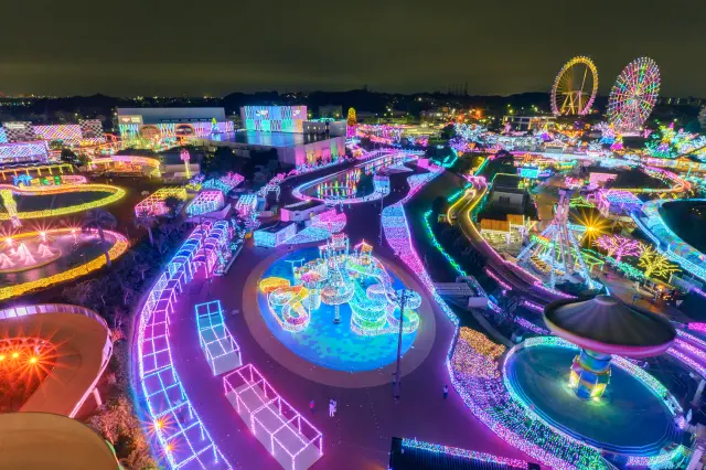 Illuminated Yomiuriland seen from the gondola