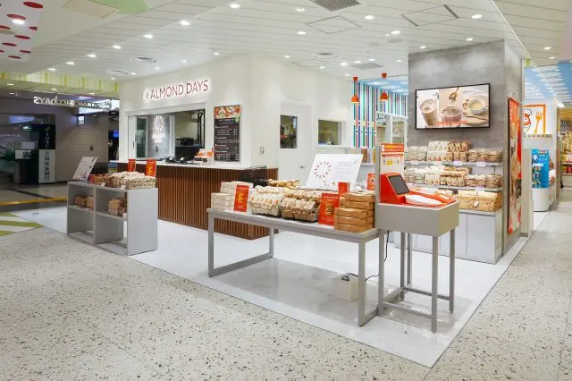 Exterior view of Glico ALMOND DAYS