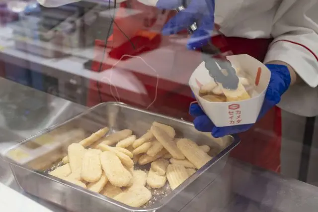 You can see the cooking process of Happy Turn up close