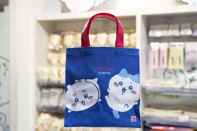 Tokyo souvenir square tote bag (3,300 yen)