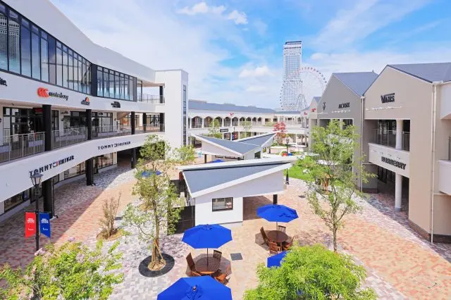 ショッピングにグルメ、グランピングも楽しめる西日本最大のシーサイドアウトレット