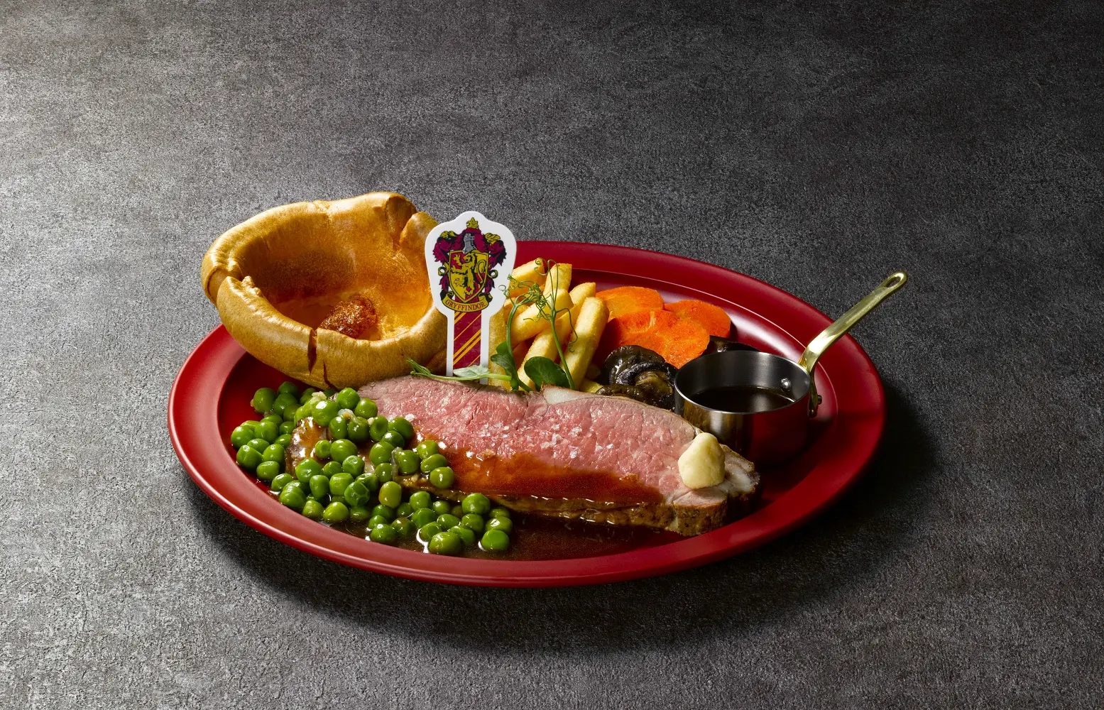 Gryffindor™ Plate (Roast Beef)
