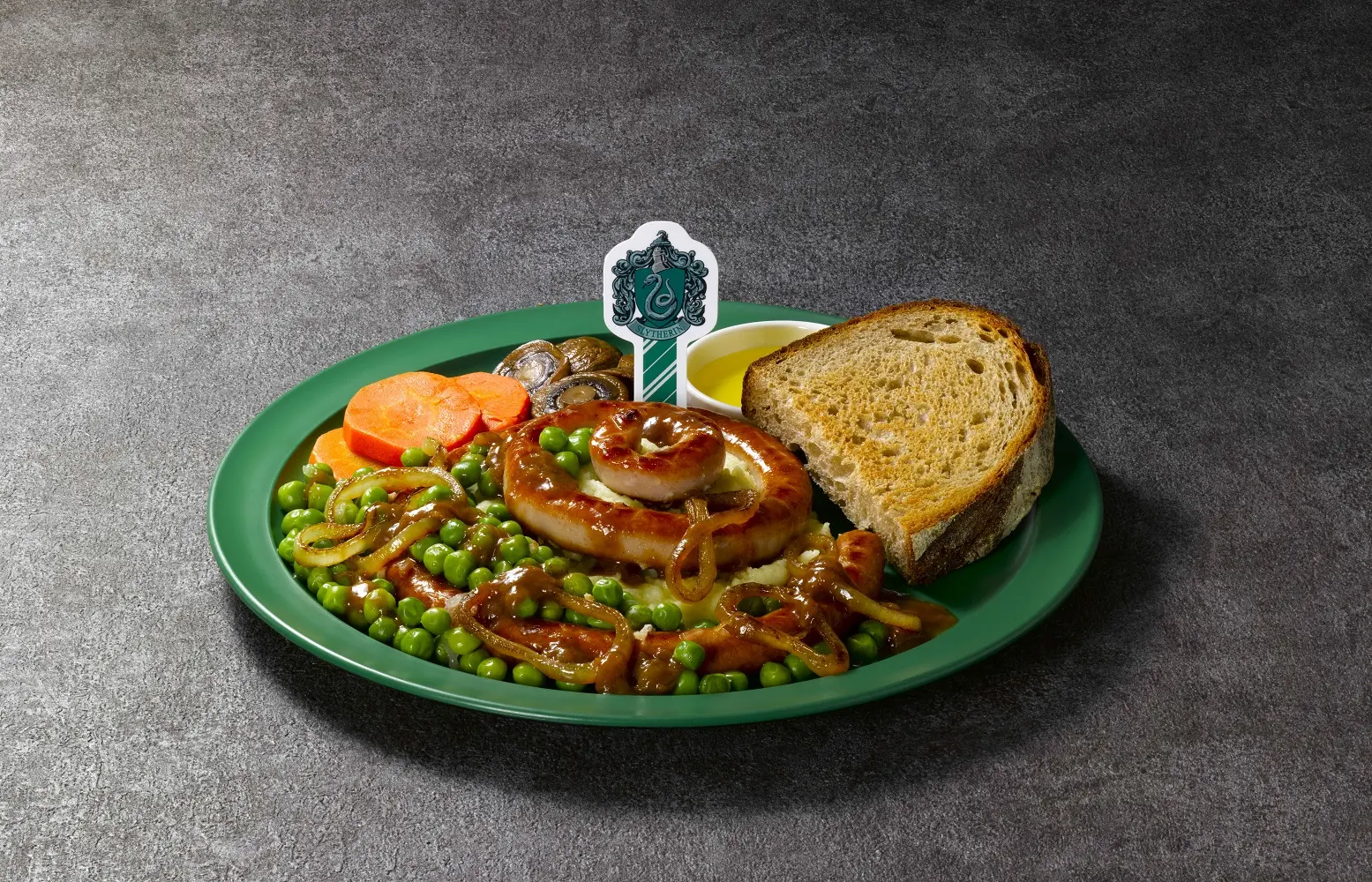Slytherin™ Plate (Bangers and Mash)