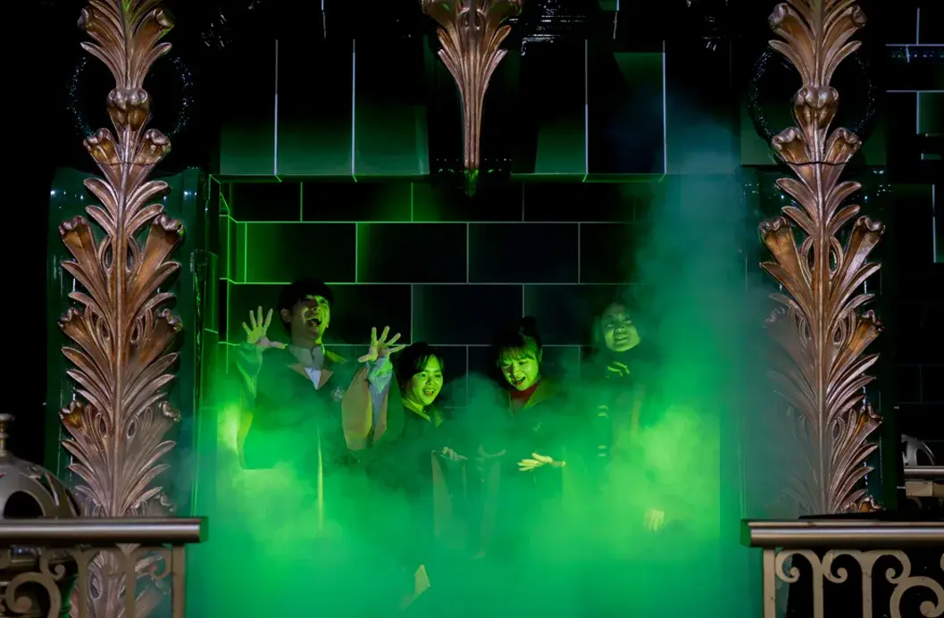 Some experiences are available for you to download, so be sure to hop on the Wi-Fi