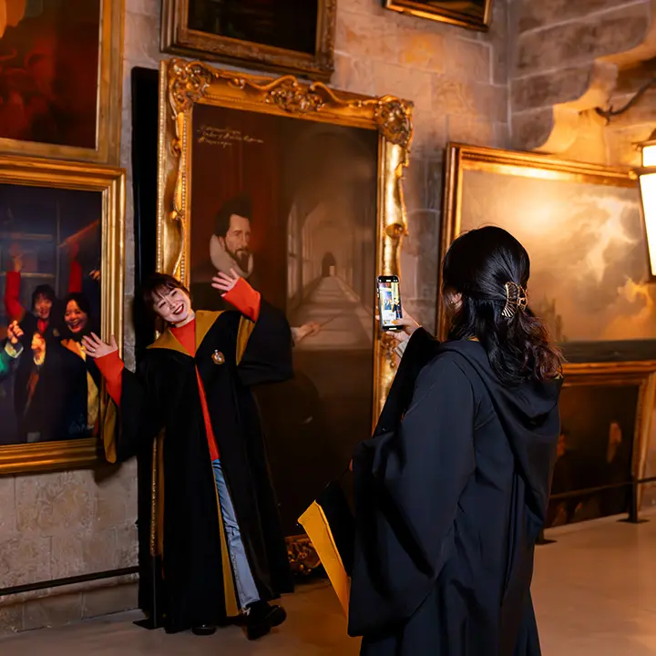 The location of your moving portrait is a surprise that reveals after filming