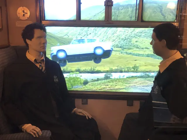 映画のように車窓の風景が変化する