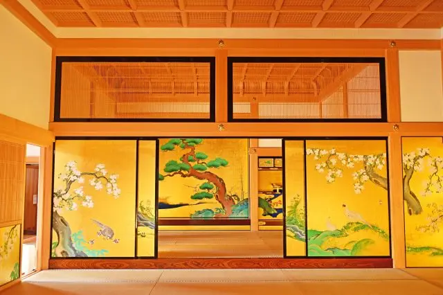 その豪華さと芸術性の高さに圧倒される