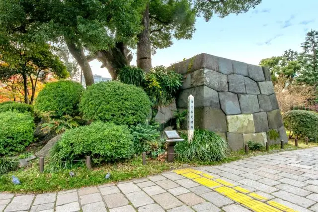 可以感受「日比谷公園」歷史的「日比谷見附遺址」