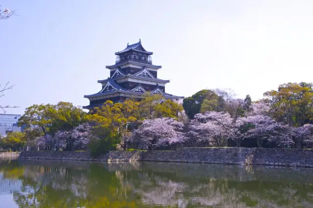 【廣島城完整指南】必看重點&週邊景點一篇搞定！