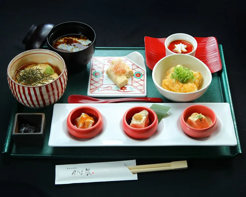 京懐石精進料理の素材としても重宝される、ゆば専門料理店