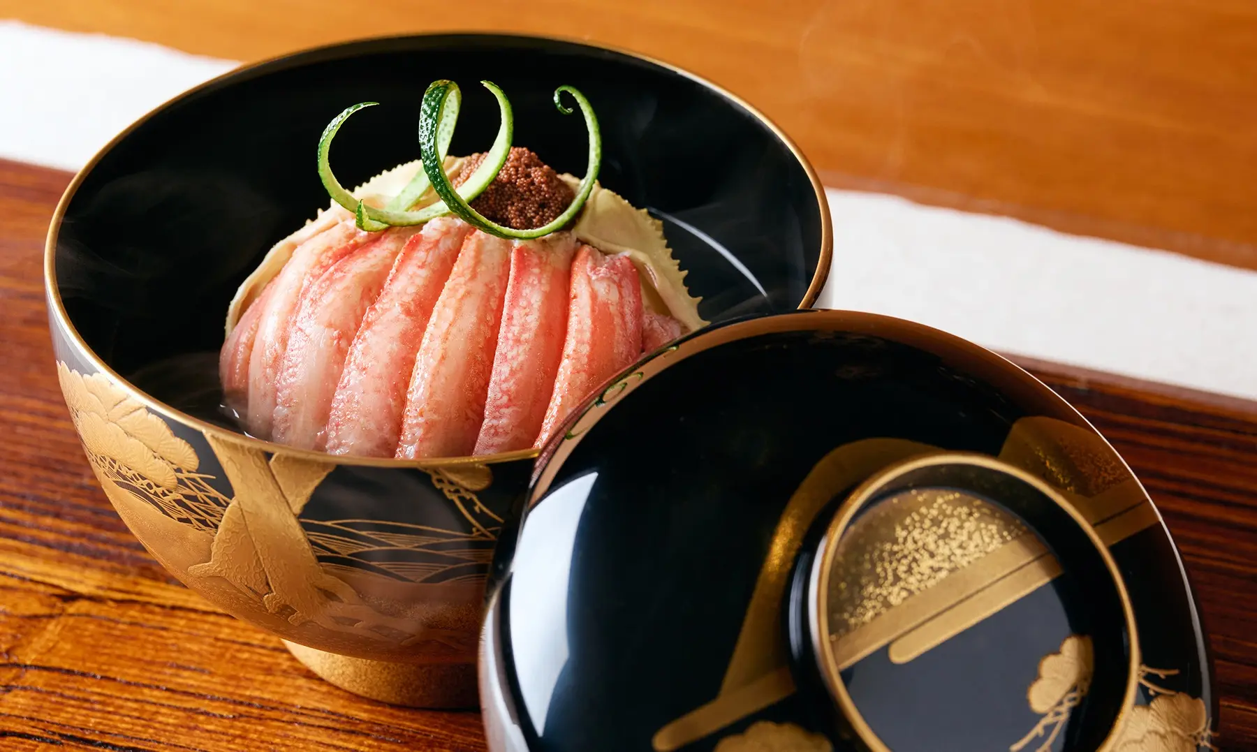 輪島塗をはじめとする伝統工芸の体験型レストラン