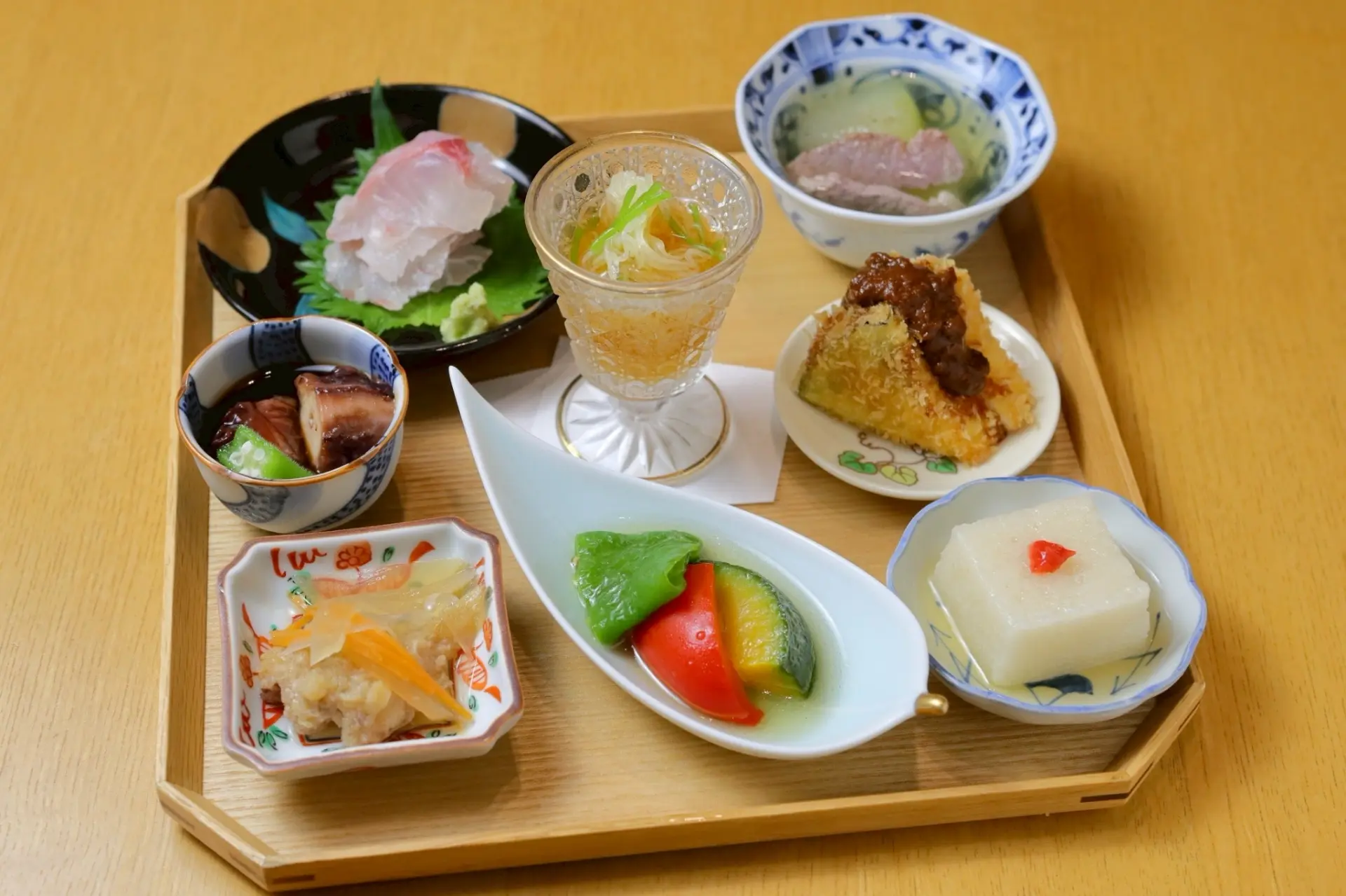 愛媛の旬をひと皿に凝縮。天然素材が彩る松山の和食料理店