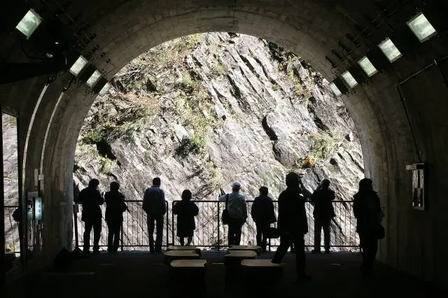 フォトスポットになっている「清津峡渓谷トンネル」も見逃せない