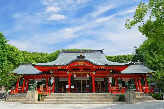 旅の安全と恋愛成就を祈るならココ！生田神社の観光ガイド