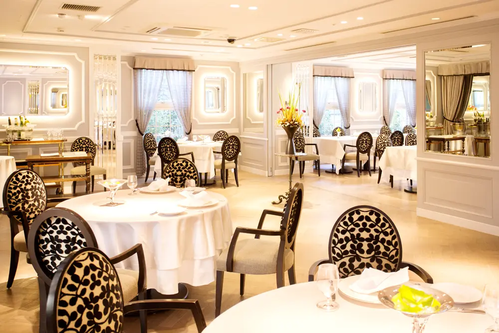 ベルナール・ロワゾーの精神を継承する、世界一の朝食がいただける都市型オーベルジュ