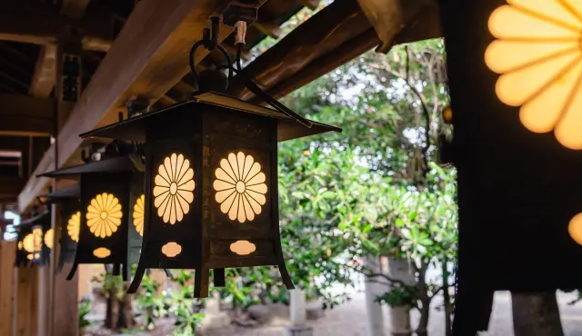 川越冰川神社的釣燈籠