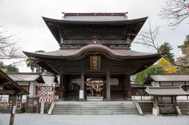 被譽為「日本三大樓門」之一的樓門倒塌之前的原貌