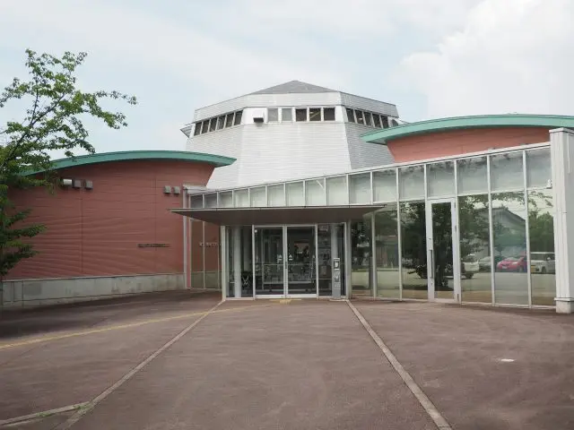 Located at Glass Art Hills Toyama, a meccha for budding glass artisans.