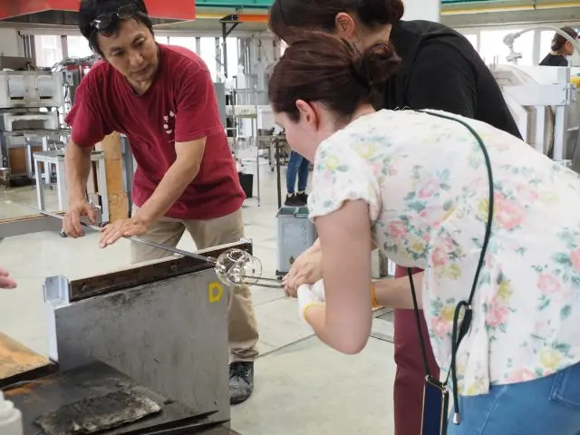 Take up the best tips and tricks from the artisans as your glass approaches your final vision.