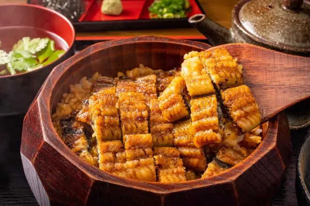 "Hitsumabushi", the dish packed with three different ways you can eat it.