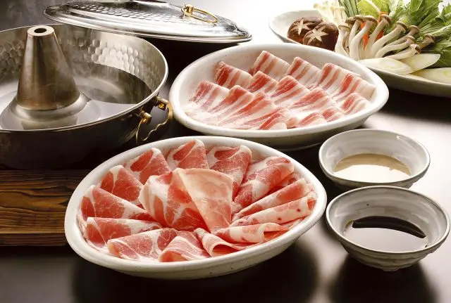 Black Pork Shabu-Shabu, a winner among the many delicious black pork dishes.