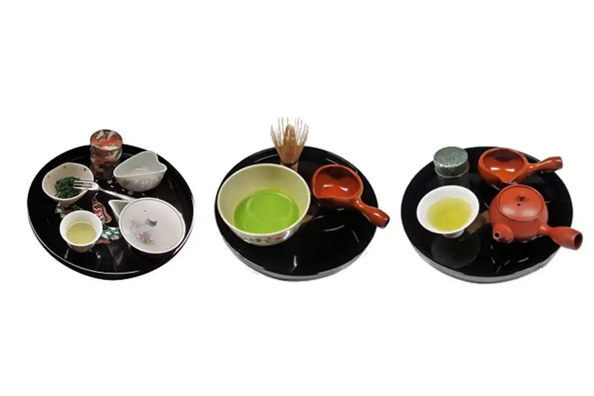 一边眺望风景秀丽的宇治川，一边品味自己亲手冲泡的宇治茶享受好时光