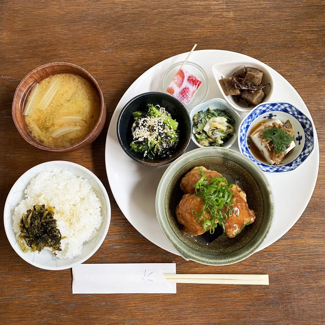 リラクシンな町家カフェで、週替わりごはんに舌鼓