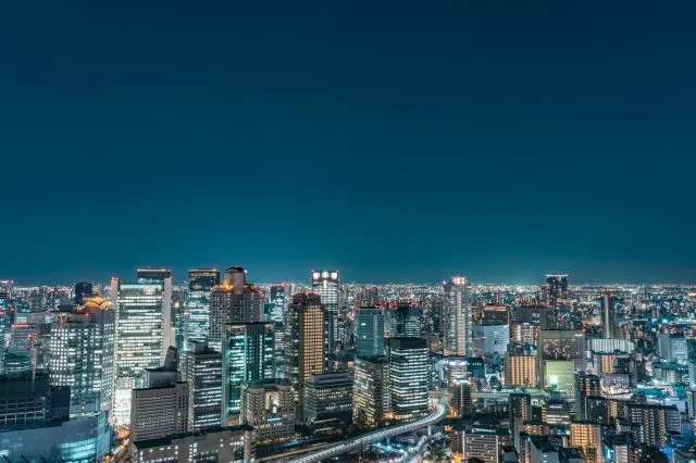 【梅田スカイビルの観光ガイド】大阪の絶景を活かした特別な体験を
